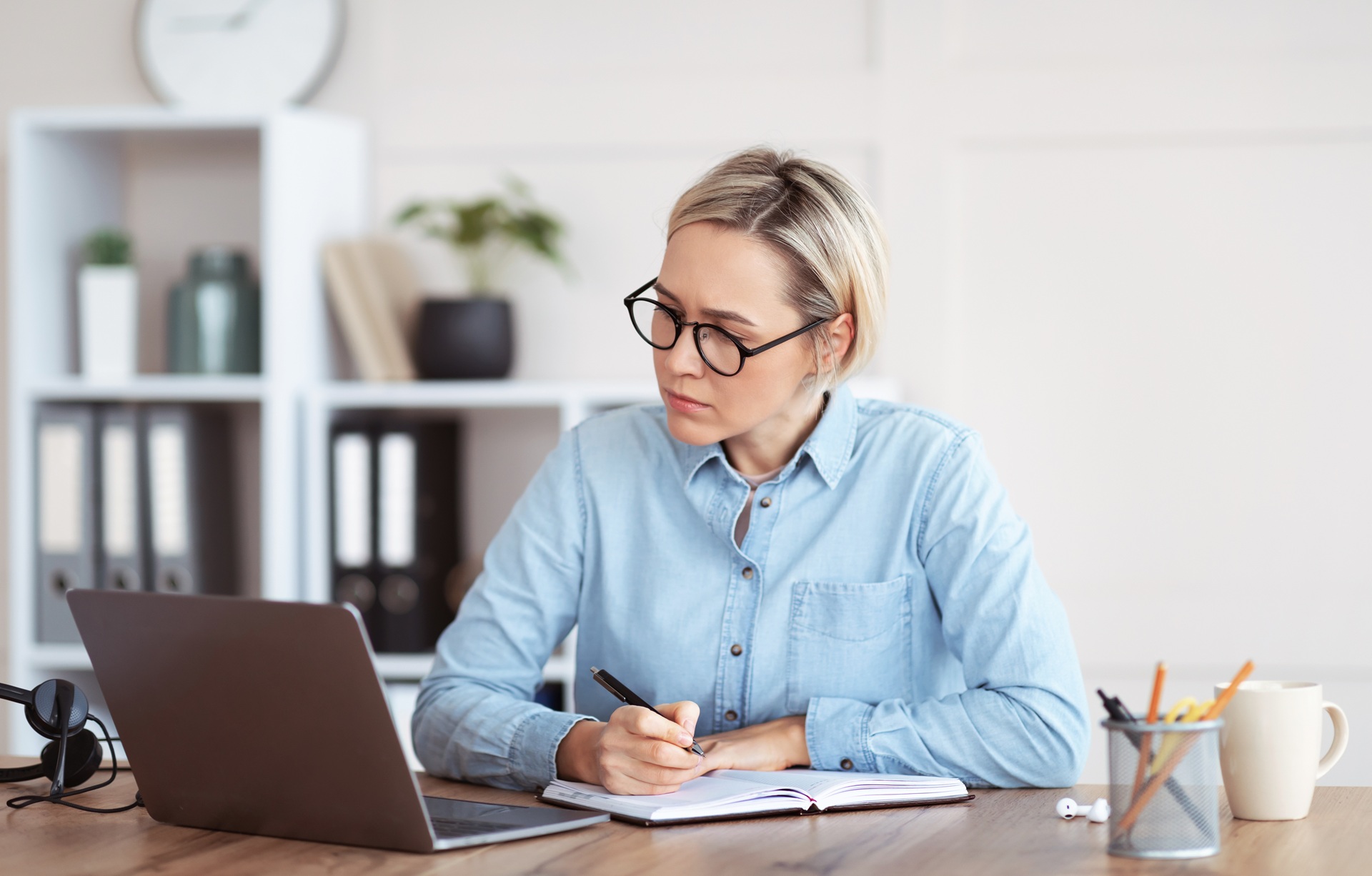 Trouvez la formation sur mesure qui correspond à votre profil professionnel en 2025