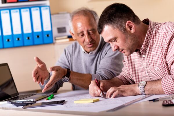 Comment transférer les compétences des seniors en PME