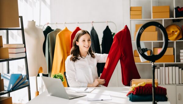 Les secteurs gagnants de la vente en direct et à distance